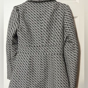 Women’s Elegant Blazer/Coat.